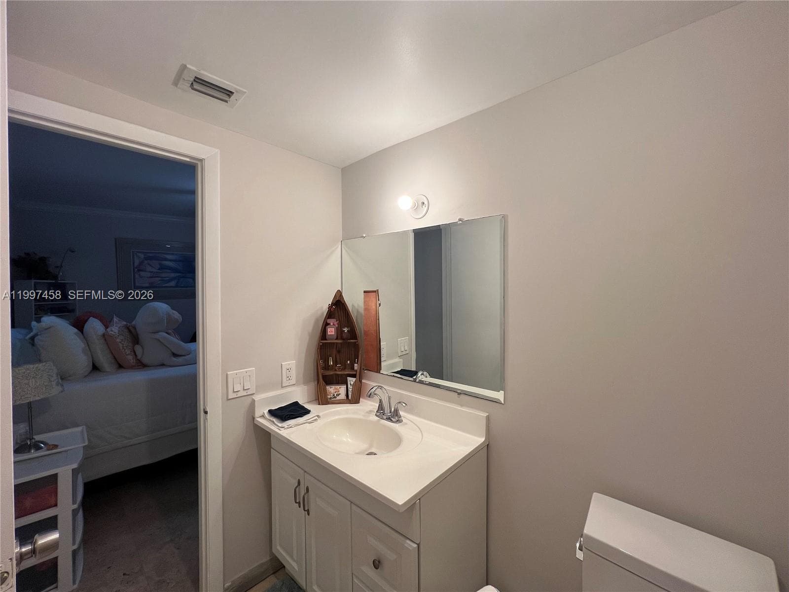 7405 SW 79th Ct, Miami FL 33143 — 28