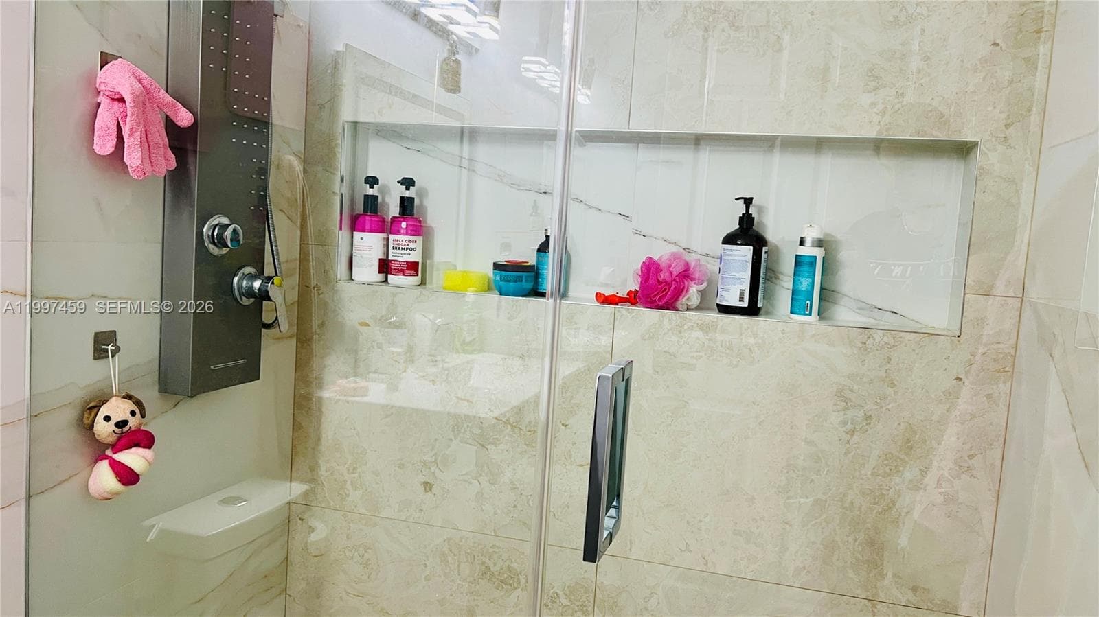 18901 NW 77th Ct, Hialeah FL 33015 — 11