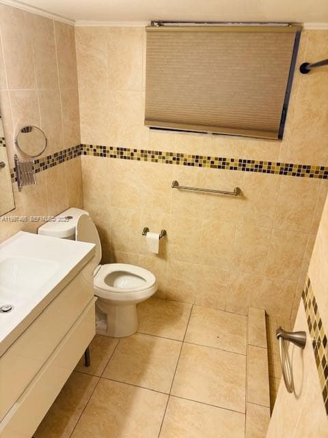 1680 NE 191st St # 2, Miami FL 33179 — 18