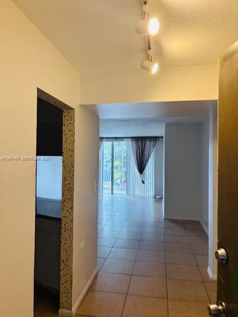 1680 NE 191st St # 2, Miami FL 33179 — 8