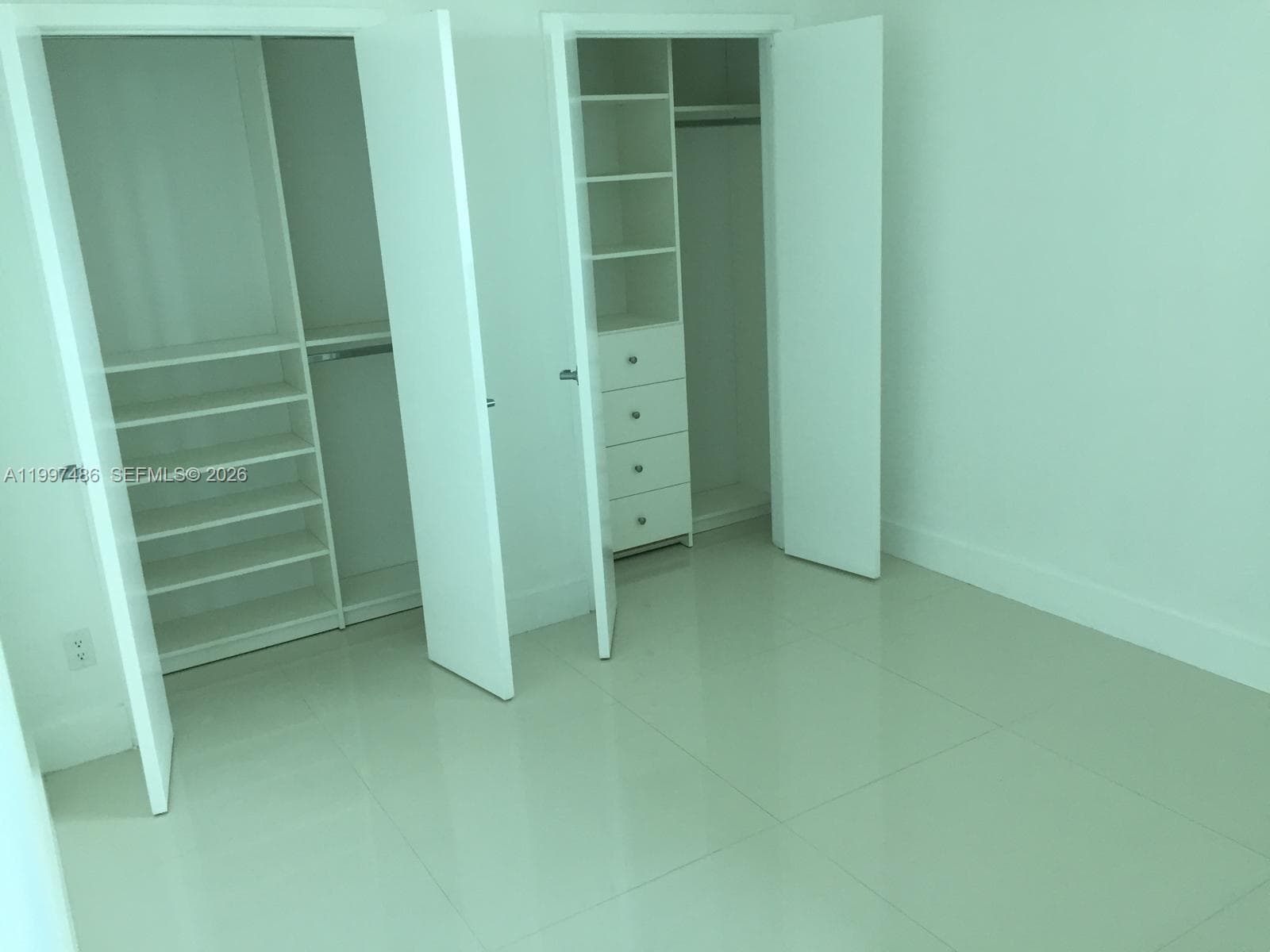 888 Biscayne Blvd # 2709, Miami FL 33132 — 13