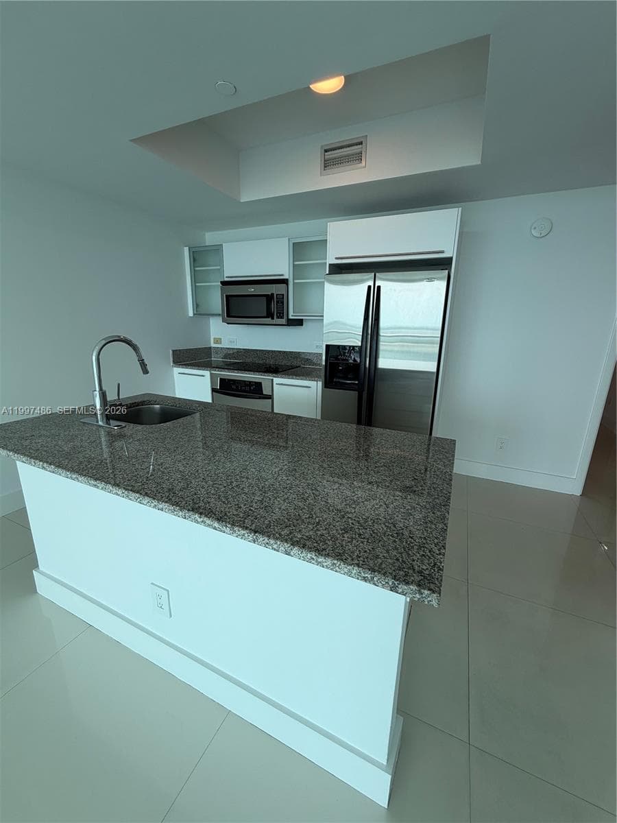888 Biscayne Blvd # 2709, Miami FL 33132 — 5