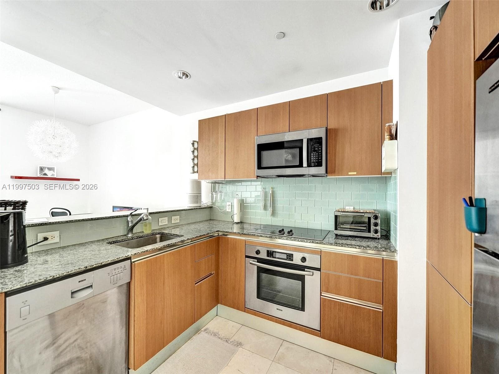 1050 Brickell Ave # 2722, Miami FL 33131 — 2