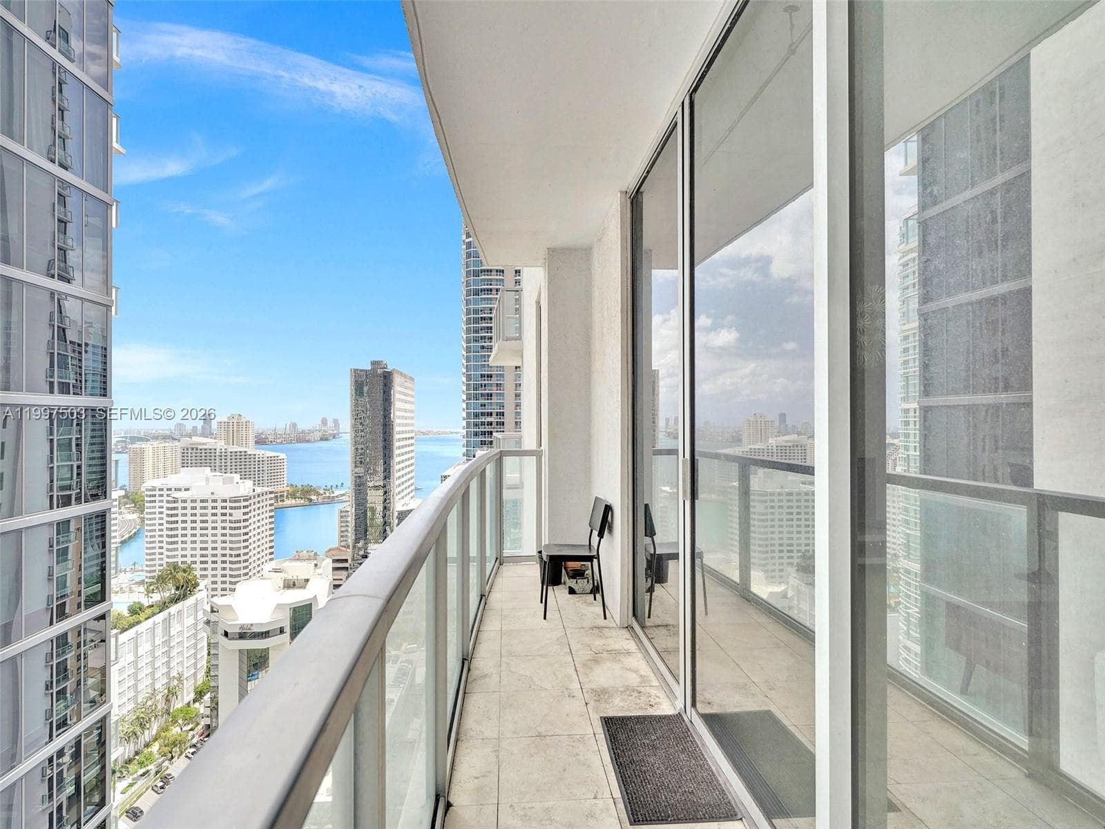 1050 Brickell Ave # 2722, Miami FL 33131 — 1