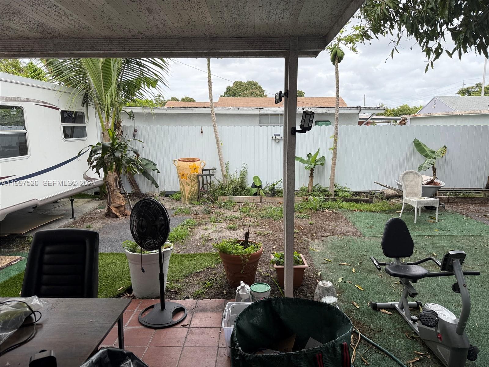 671 NE 1st Pl, Hialeah FL 33010 — 9