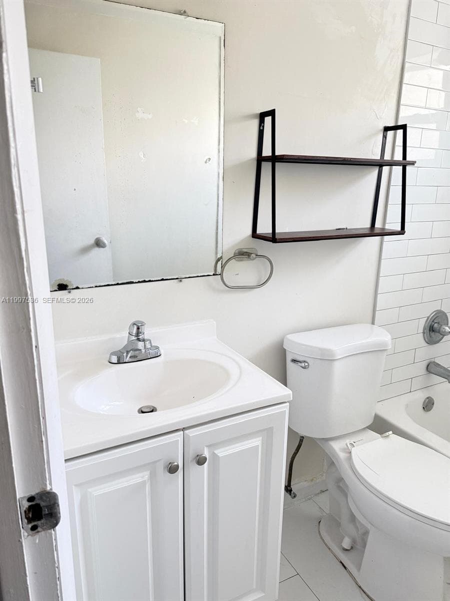 655 Meridian Ave # 2, Miami Beach FL 33139 — 18