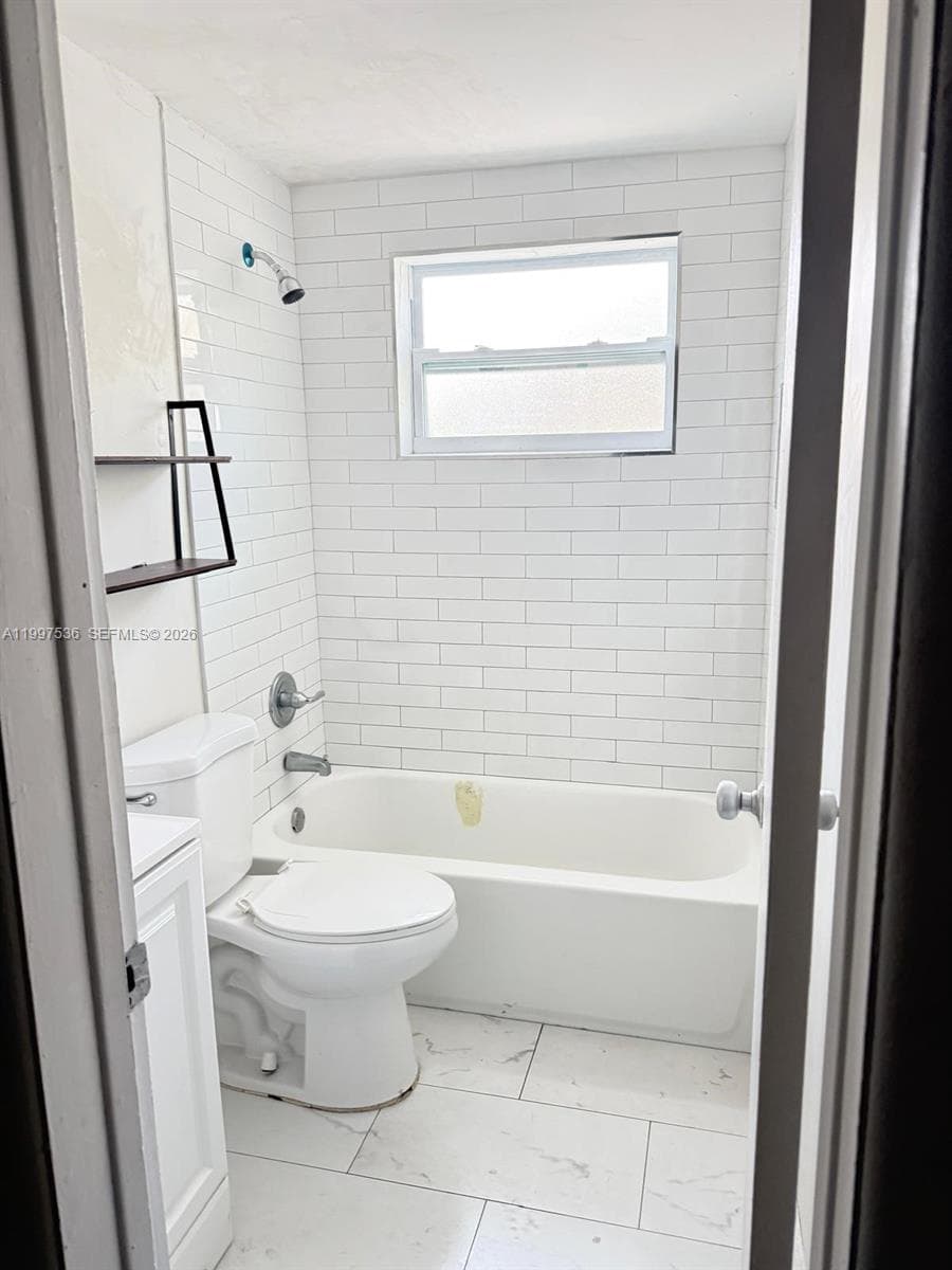 655 Meridian Ave # 2, Miami Beach FL 33139 — 19
