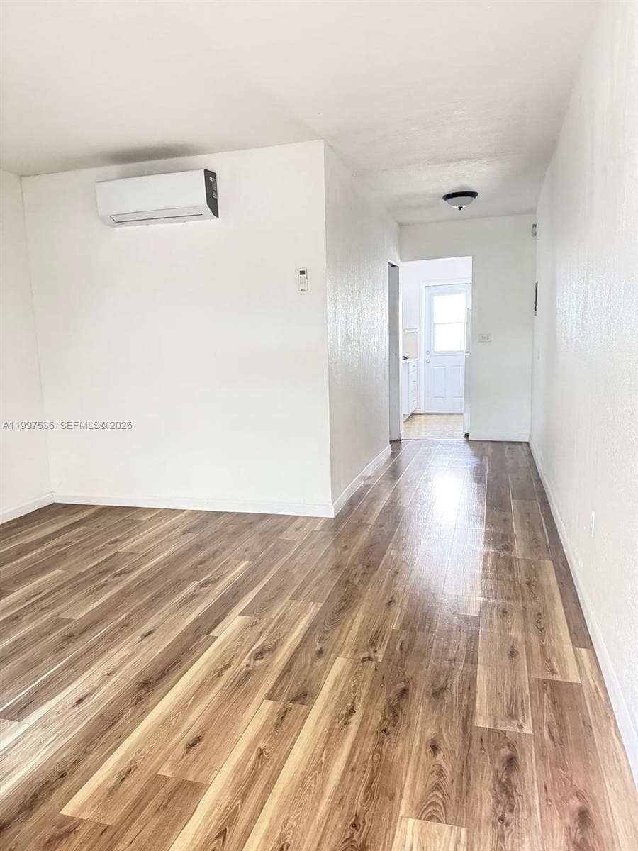 655 Meridian Ave # 2, Miami Beach FL 33139 — 8