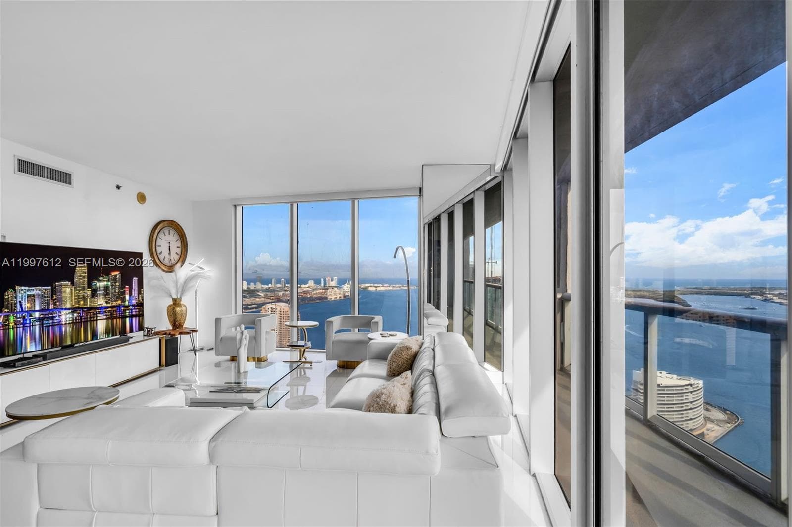 495 Brickell Ave # 5301, Miami FL 33131 — 6