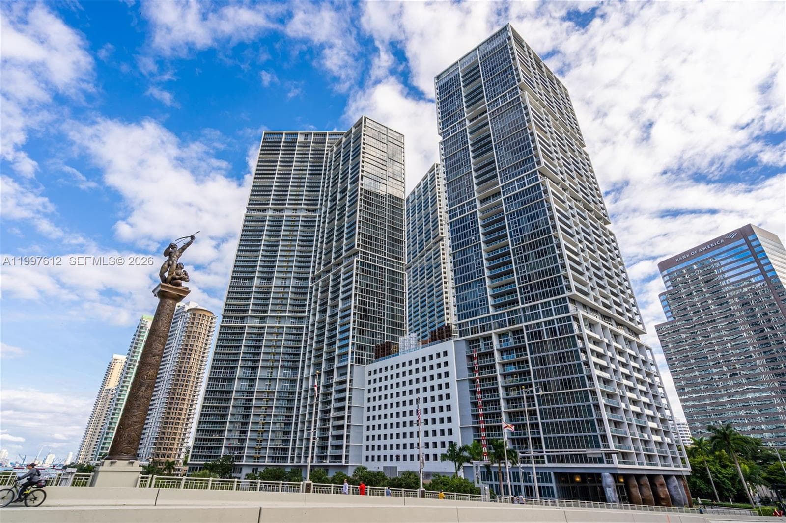 495 Brickell Ave # 5301, Miami FL 33131 — 22