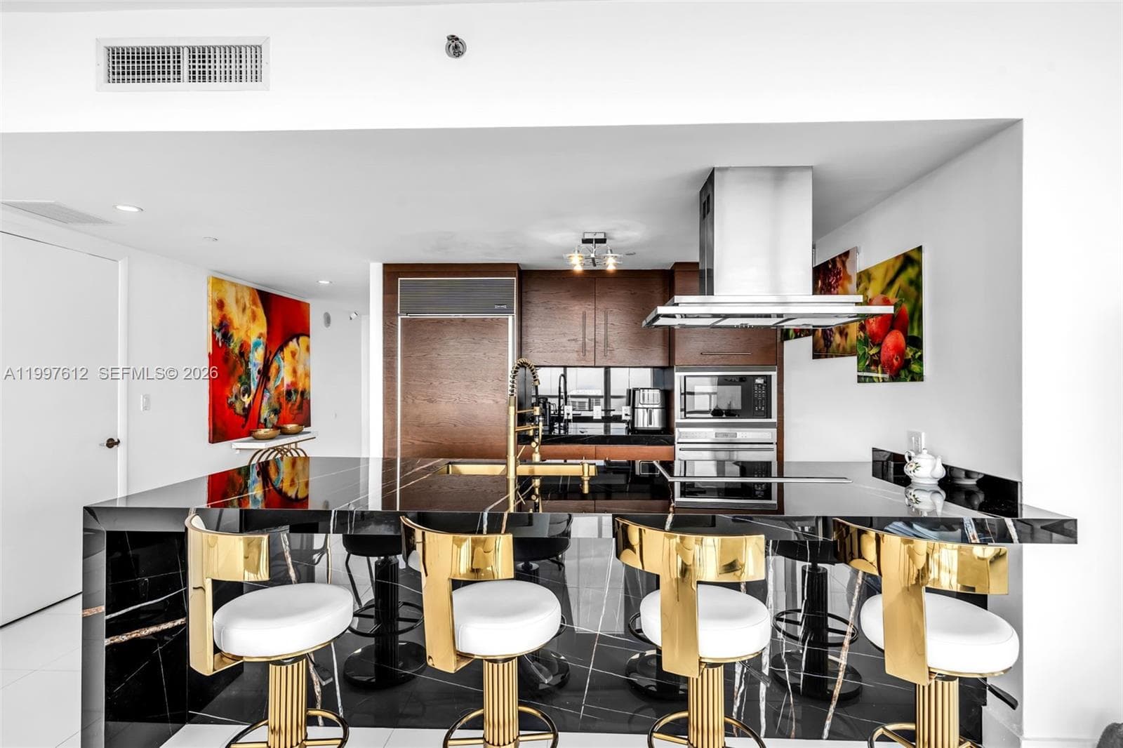 495 Brickell Ave # 5301, Miami FL 33131 — 10