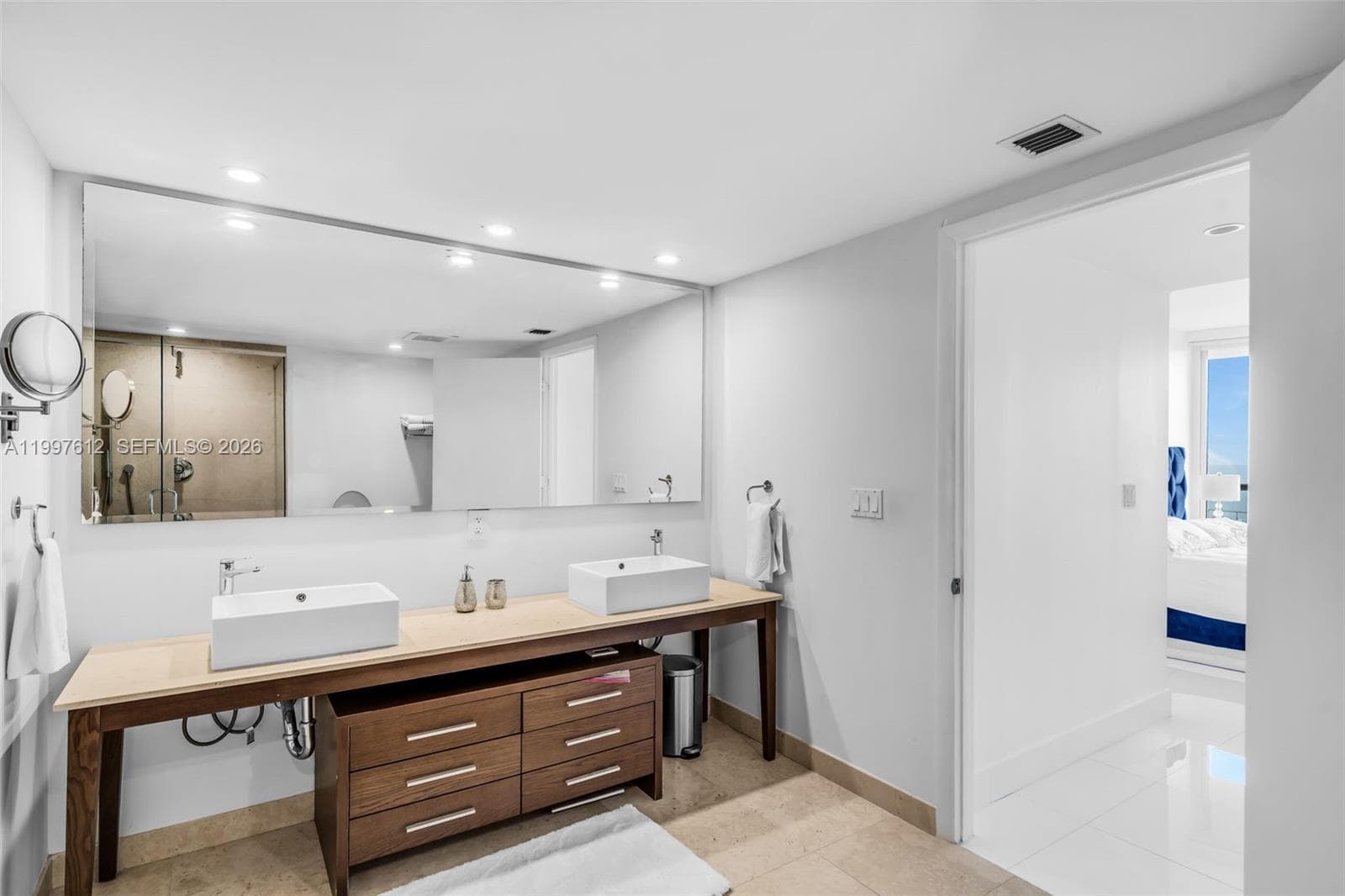 495 Brickell Ave # 5301, Miami FL 33131 — 14