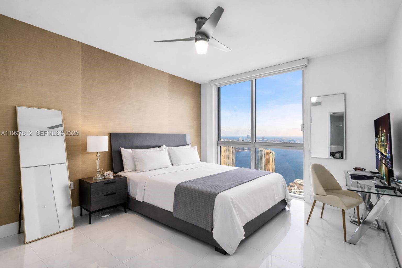 495 Brickell Ave # 5301, Miami FL 33131 — 18