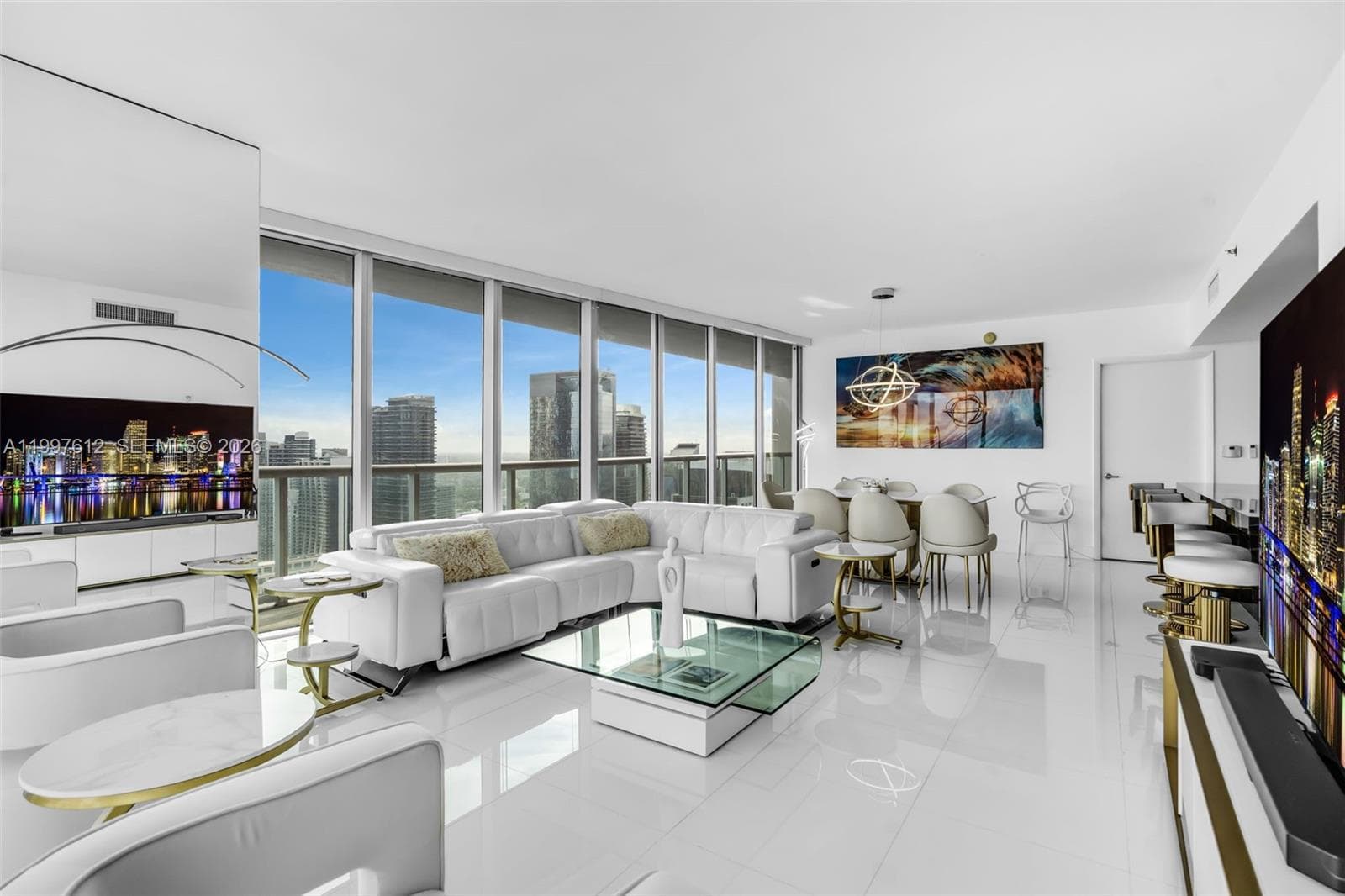 495 Brickell Ave # 5301, Miami FL 33131 — 4