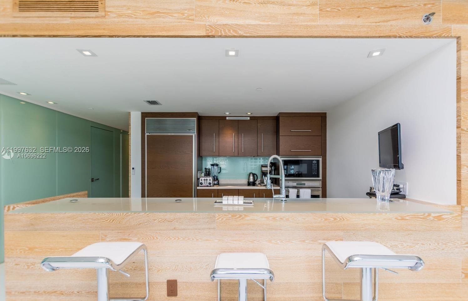 465 Brickell Ave # 2301, Miami FL 33131 — 7