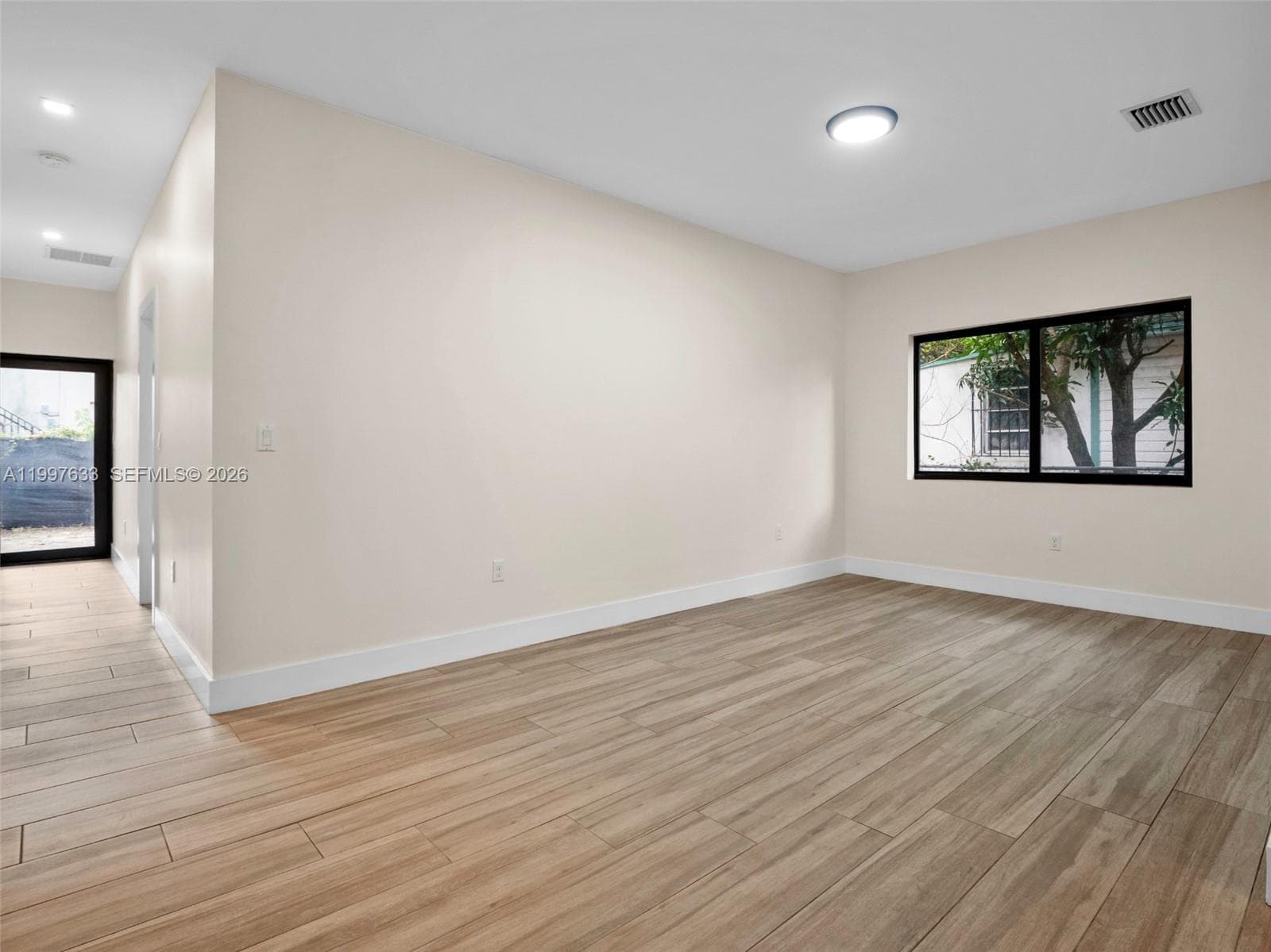 5428 NW 3rd Ave, Miami FL 33127 — 25