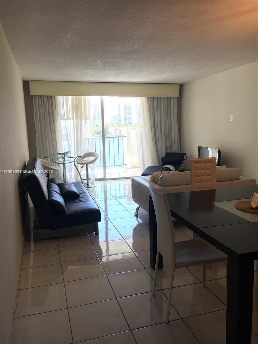 2750 NE 183rd St # 801, Aventura FL 33160 — 19