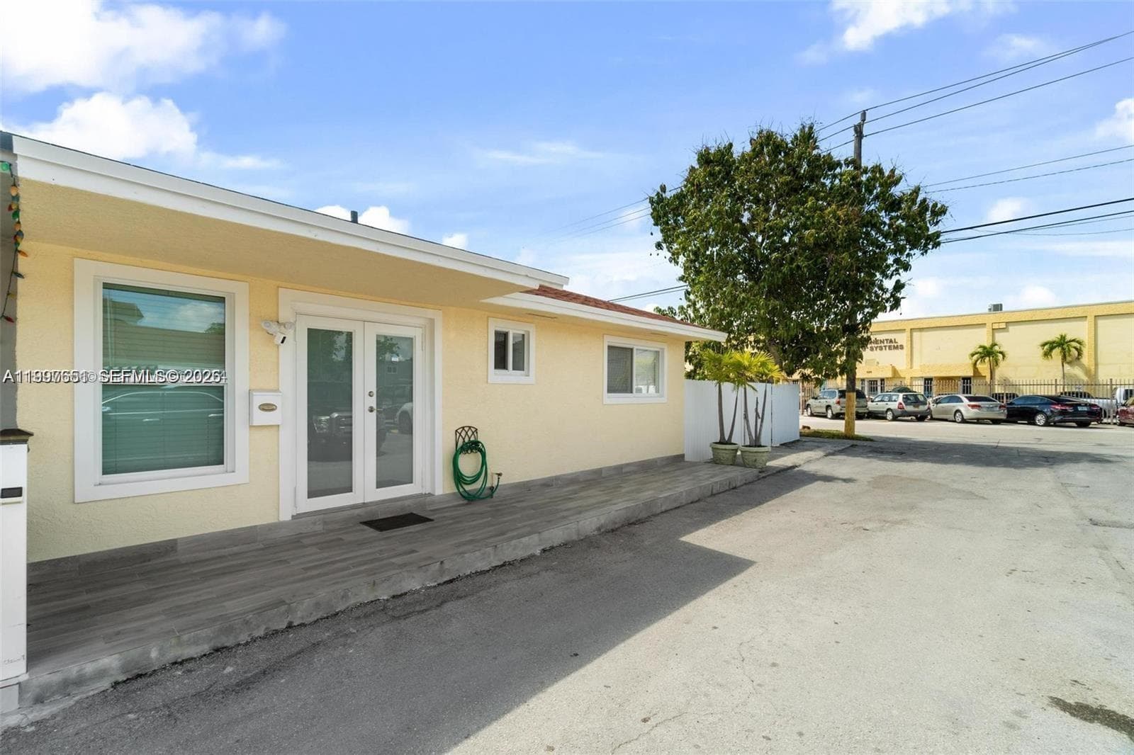 330 W 74th Pl # 330, Hialeah FL 33014 — 3