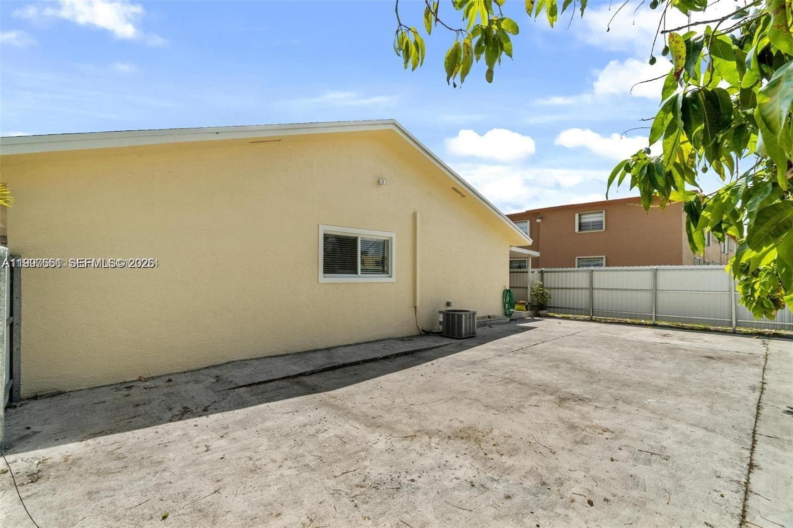 330 W 74th Pl # 330, Hialeah FL 33014 — 10