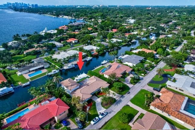 1400 NE 103rd St, Miami Shores FL 33138 — 10