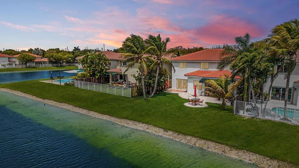 11018 NW 47th Terrace, Doral FL 33178 — 32