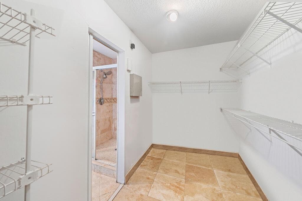 11018 NW 47th Terrace, Doral FL 33178 — 20
