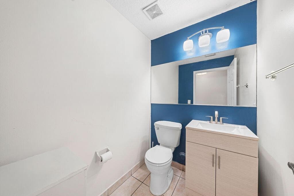 11018 NW 47th Terrace, Doral FL 33178 — 14