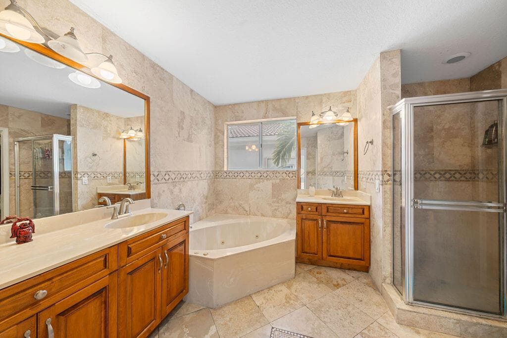 11018 NW 47th Terrace, Doral FL 33178 — 19