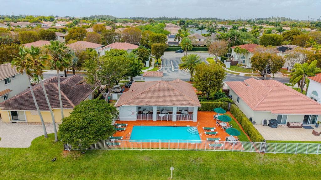 11018 NW 47th Terrace, Doral FL 33178 — 39