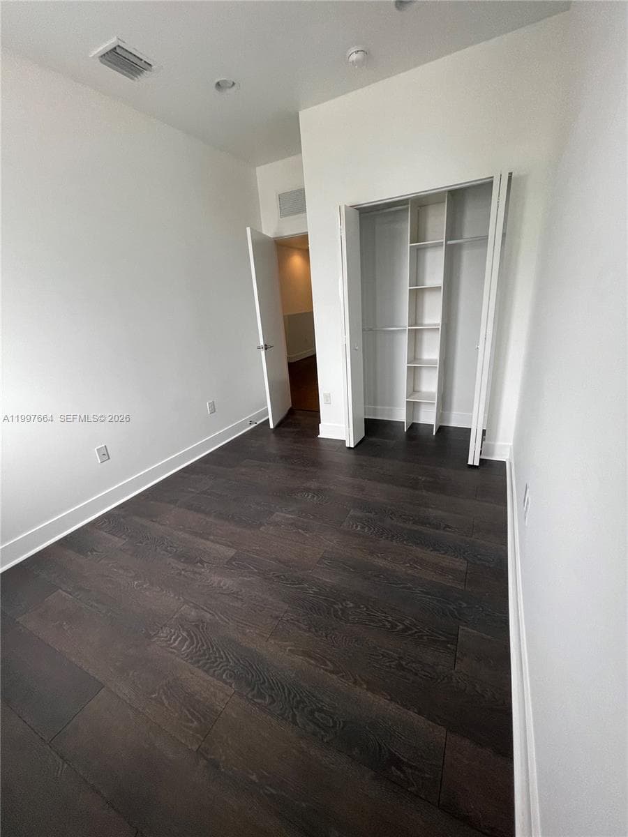 2621 NE 212th Ter # 211, Miami FL 33180 — 8