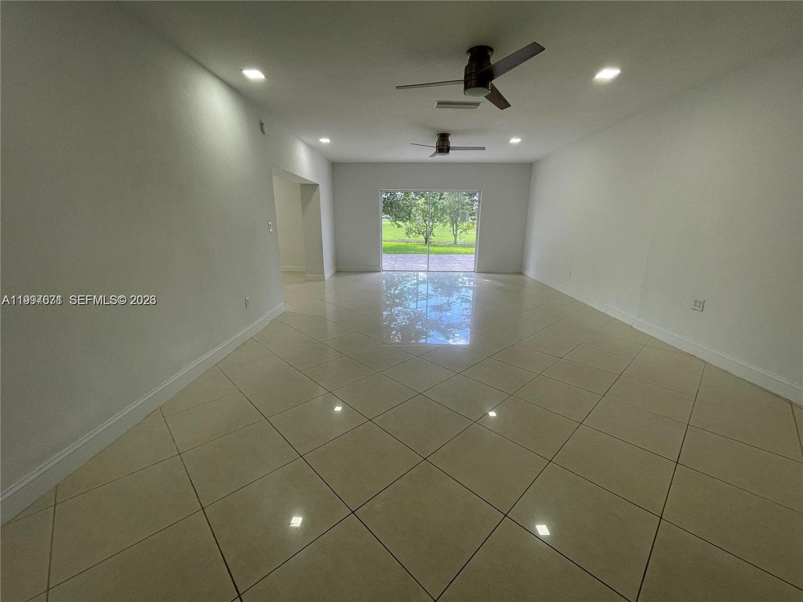 19740 W Saint Andrews Dr, Hialeah FL 33015 — 23