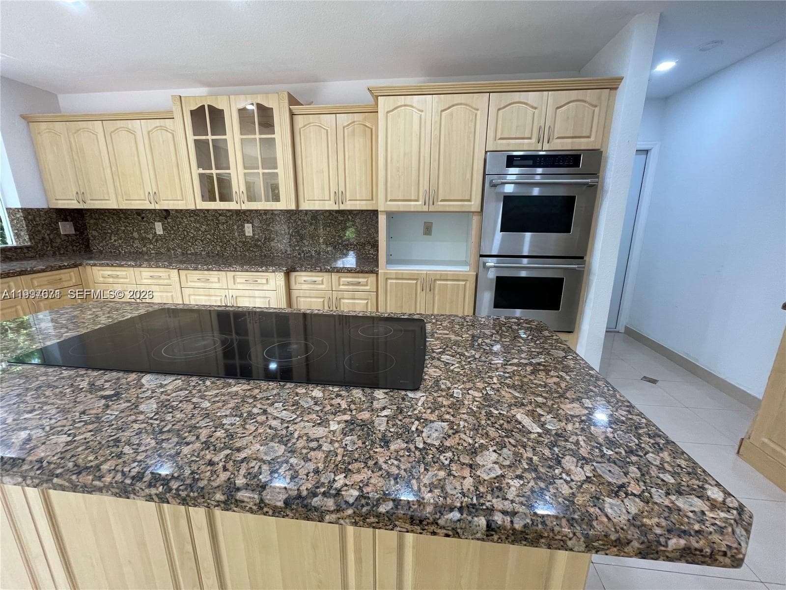 19740 W Saint Andrews Dr, Hialeah FL 33015 — 22