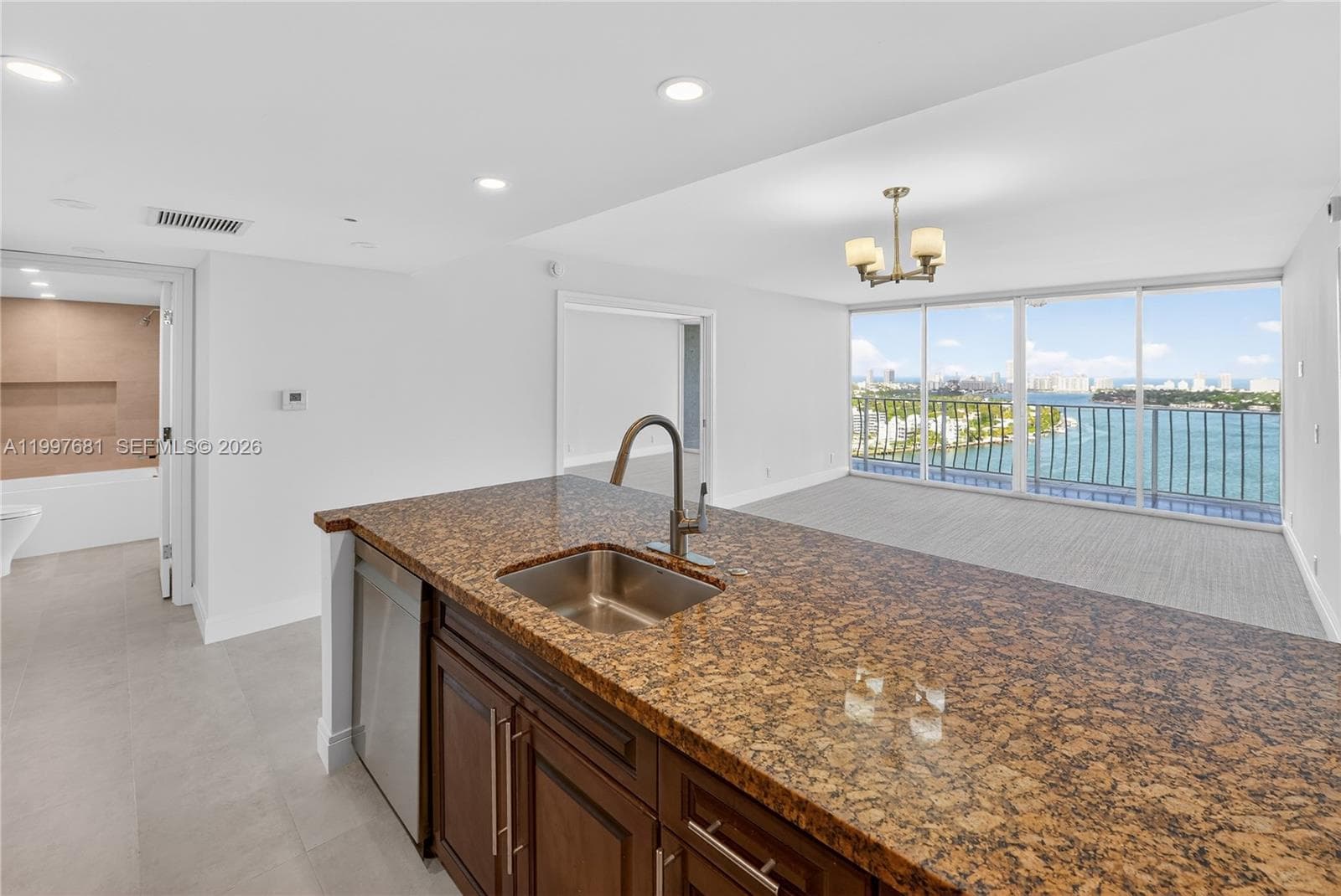 7601 E Treasure Dr # 2319, North Bay Village FL 33141 — 6