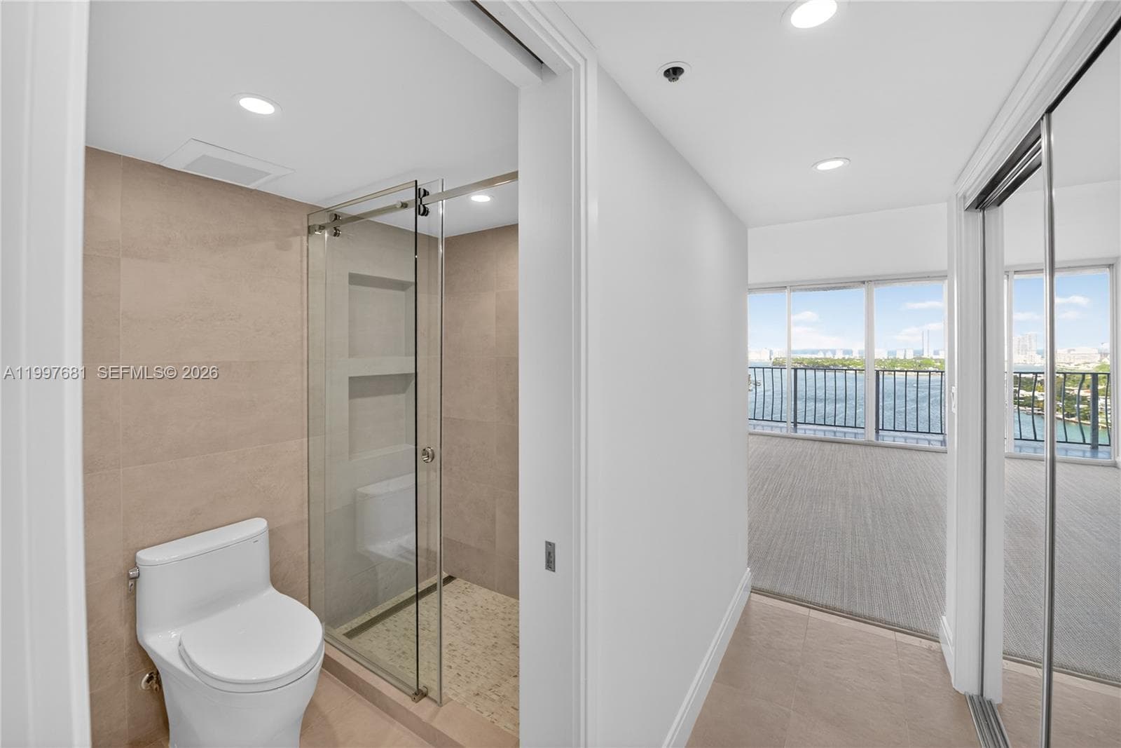 7601 E Treasure Dr # 2319, North Bay Village FL 33141 — 33