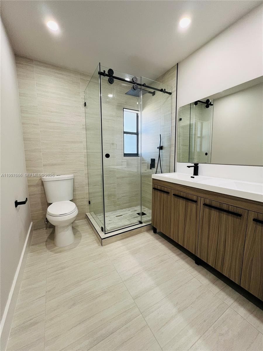 3826 SW 107th Ave # 2, Miami FL 33165 — 17