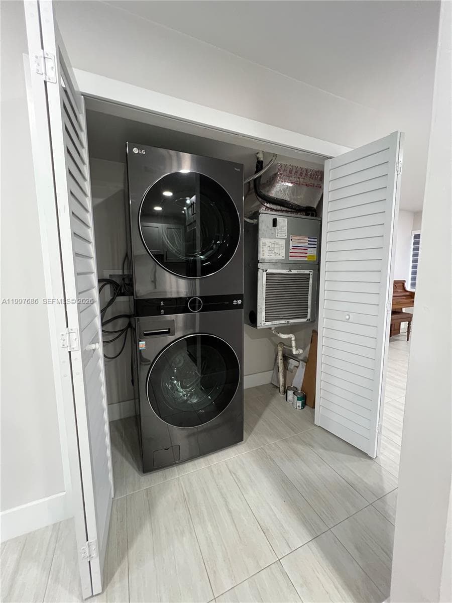 3826 SW 107th Ave # 2, Miami FL 33165 — 8