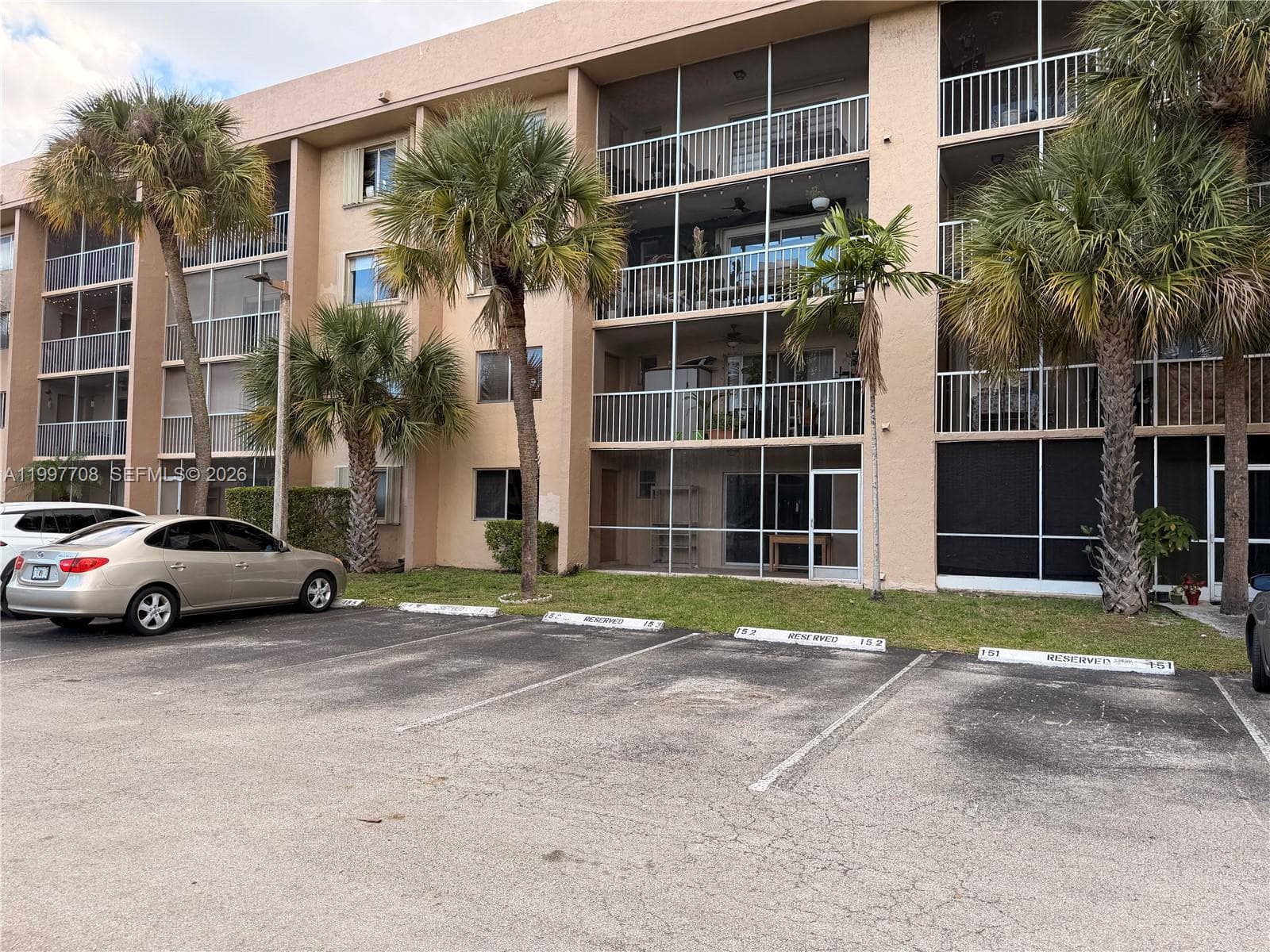17000 NW 67th Ave # 115, Hialeah FL 33015 — 2