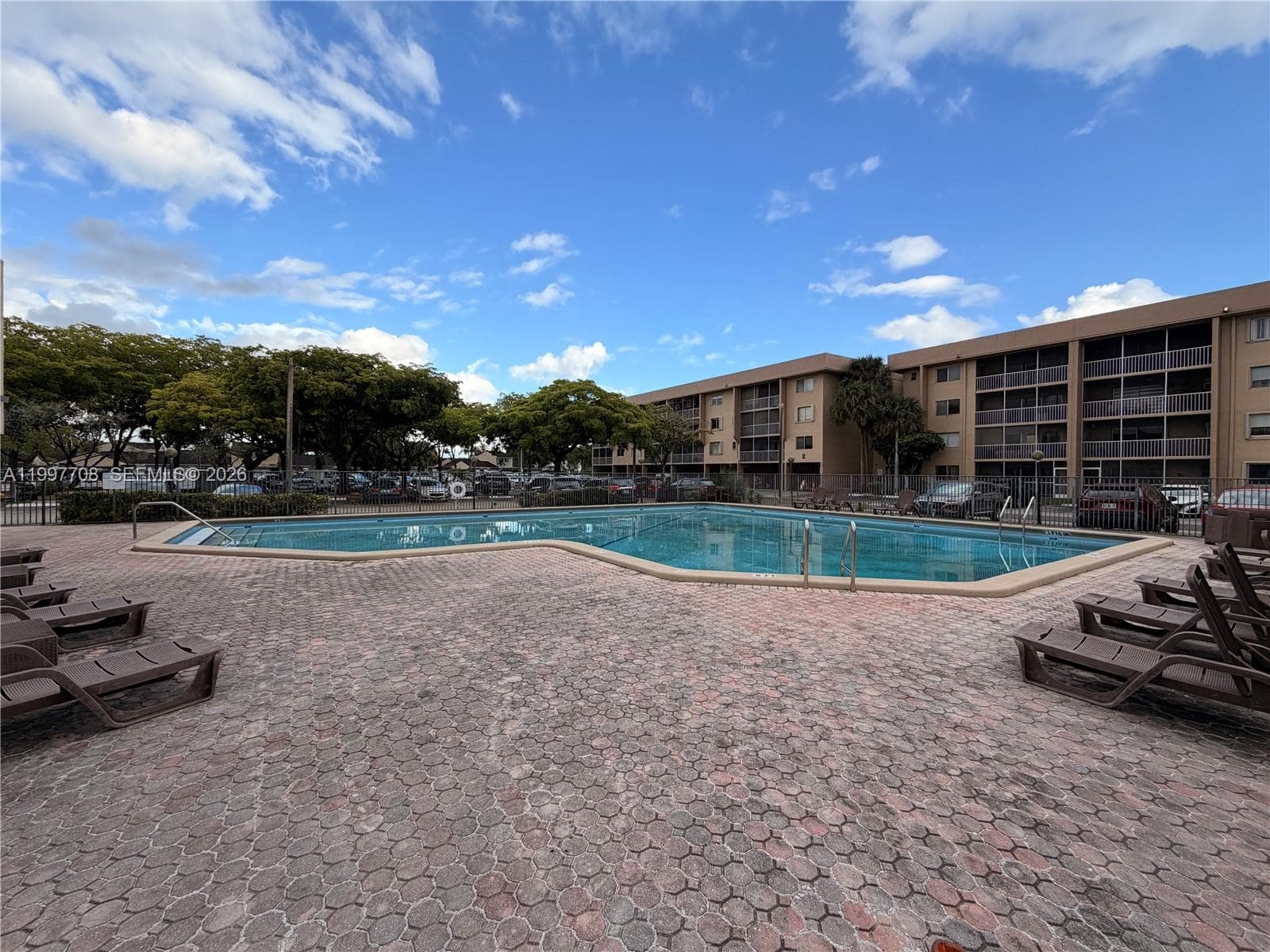 17000 NW 67th Ave # 115, Hialeah FL 33015 — 3