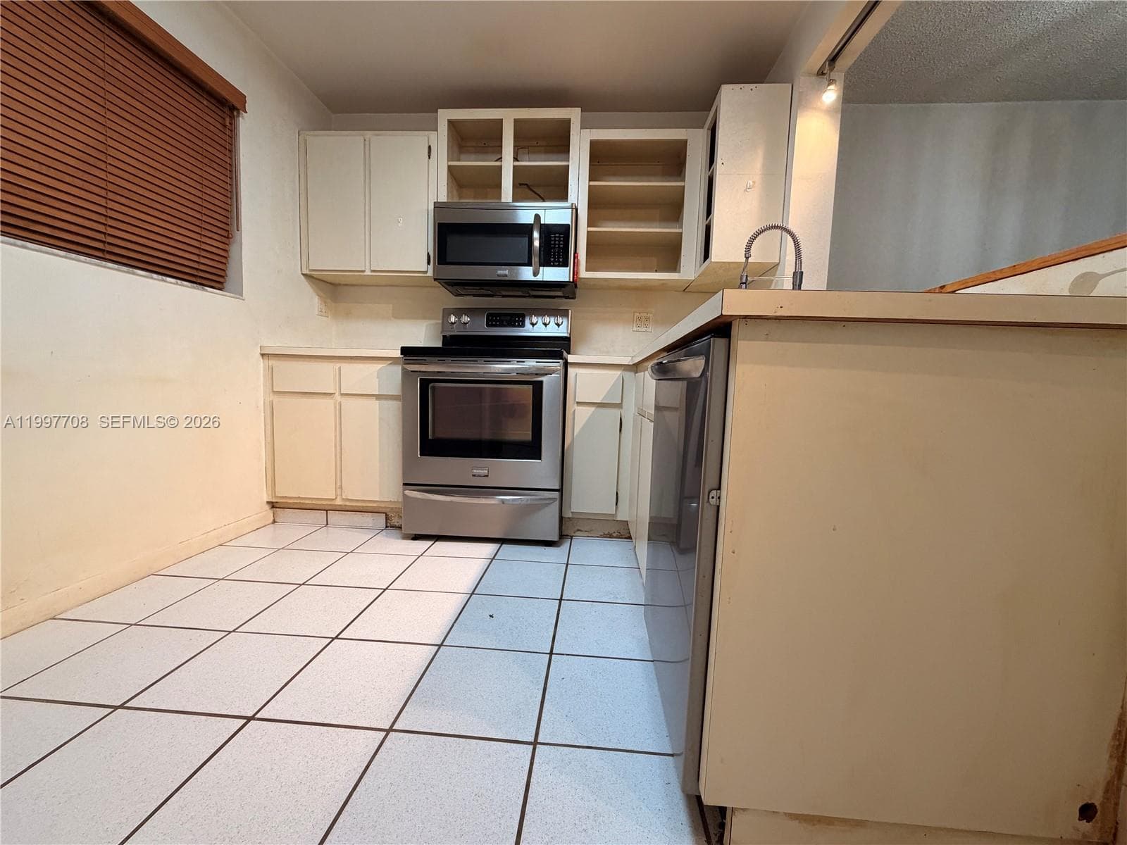 17000 NW 67th Ave # 115, Hialeah FL 33015 — 5
