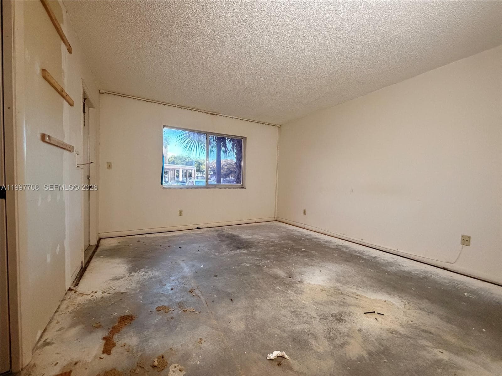 17000 NW 67th Ave # 115, Hialeah FL 33015 — 20
