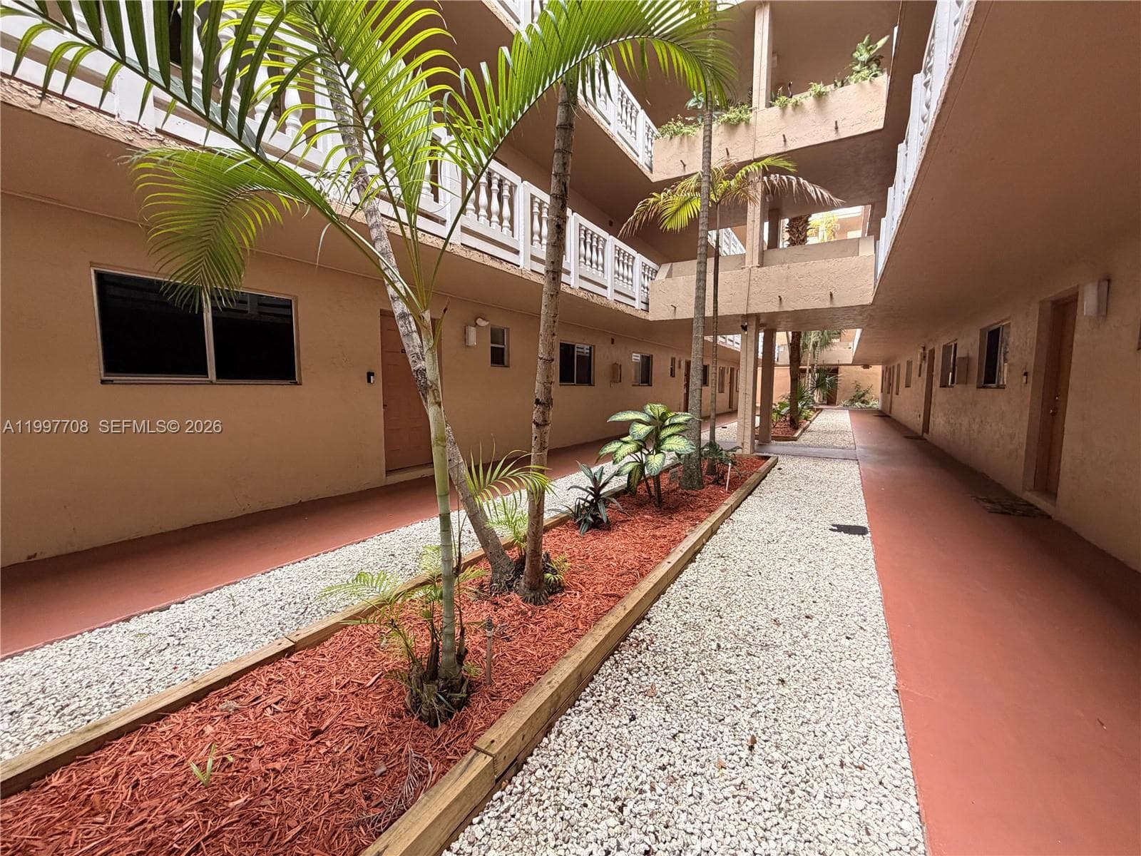17000 NW 67th Ave # 115, Hialeah FL 33015 — 4