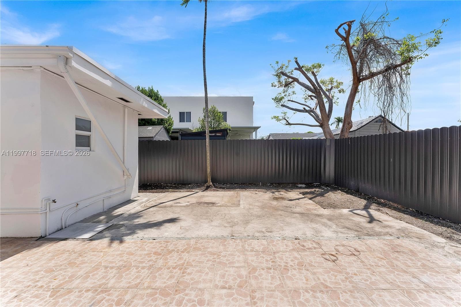 3827 SW 88th Ct, Miami FL 33165 — 29