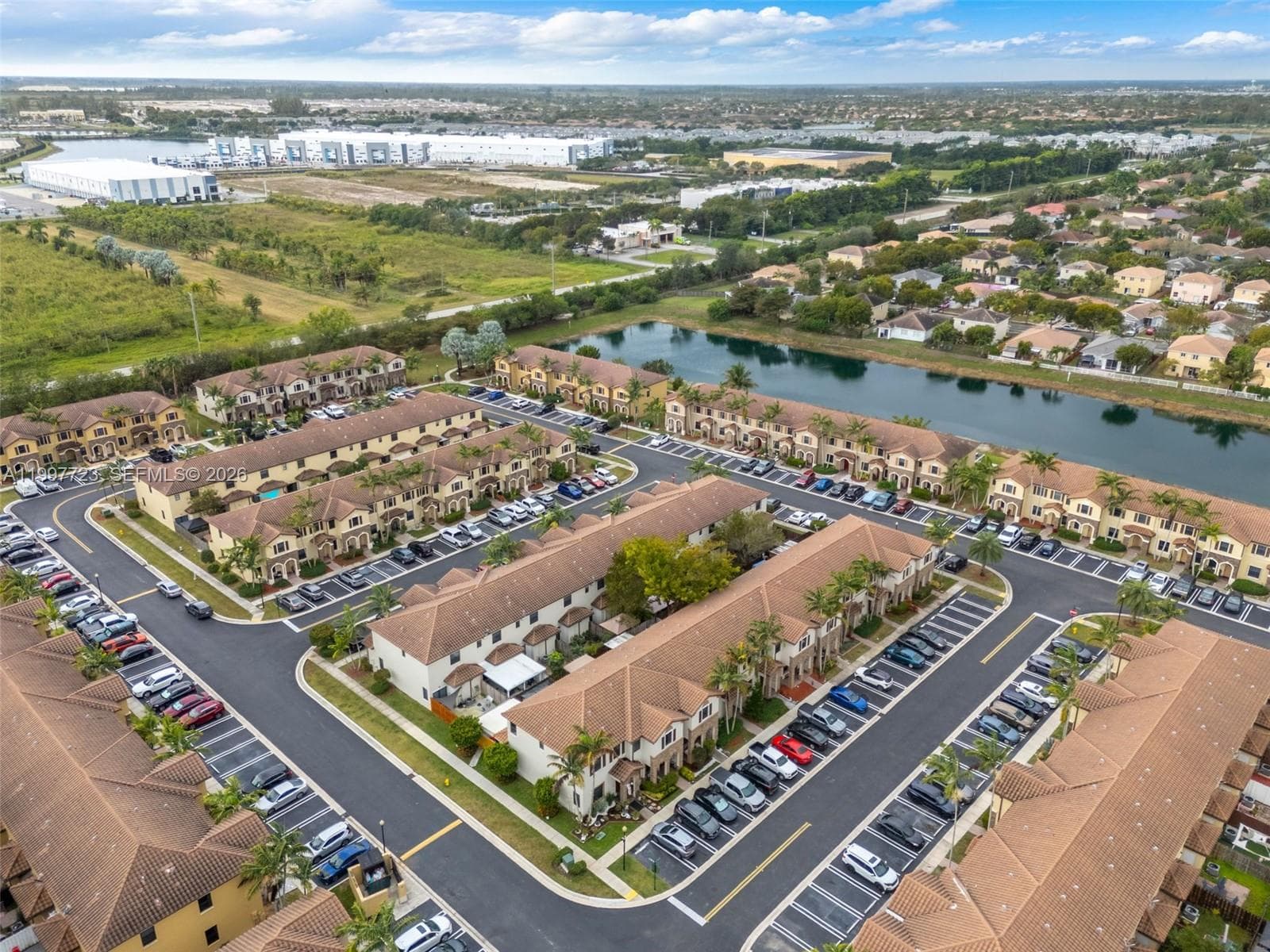 3202 SE 6th St, Homestead FL 33033 — 35