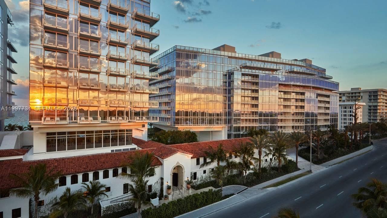9001 Collins Ave # 605, Surfside FL 33154 — 52