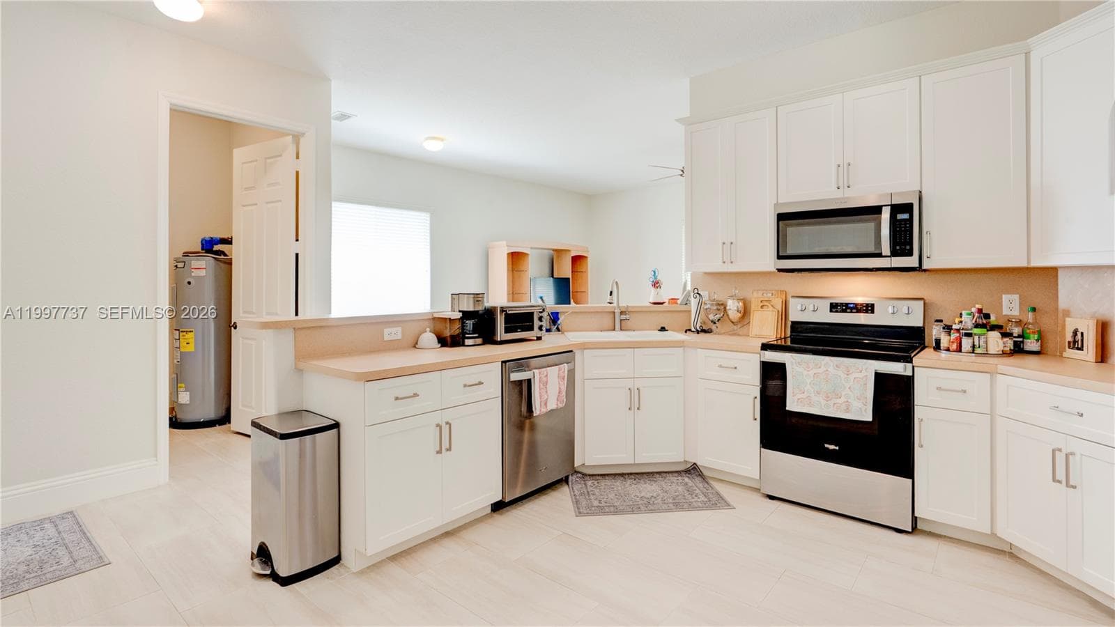 16252 SW 42nd Ter, Miami FL 33185 — 23