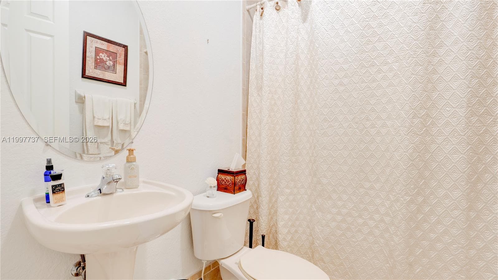 16252 SW 42nd Ter, Miami FL 33185 — 32