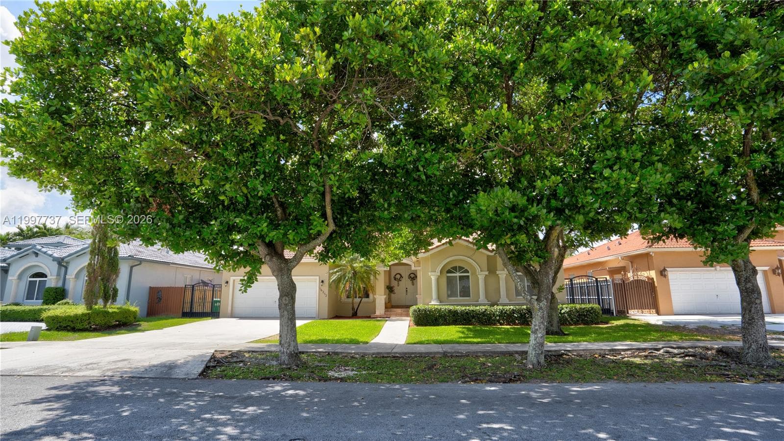 16252 SW 42nd Ter, Miami FL 33185 — 5