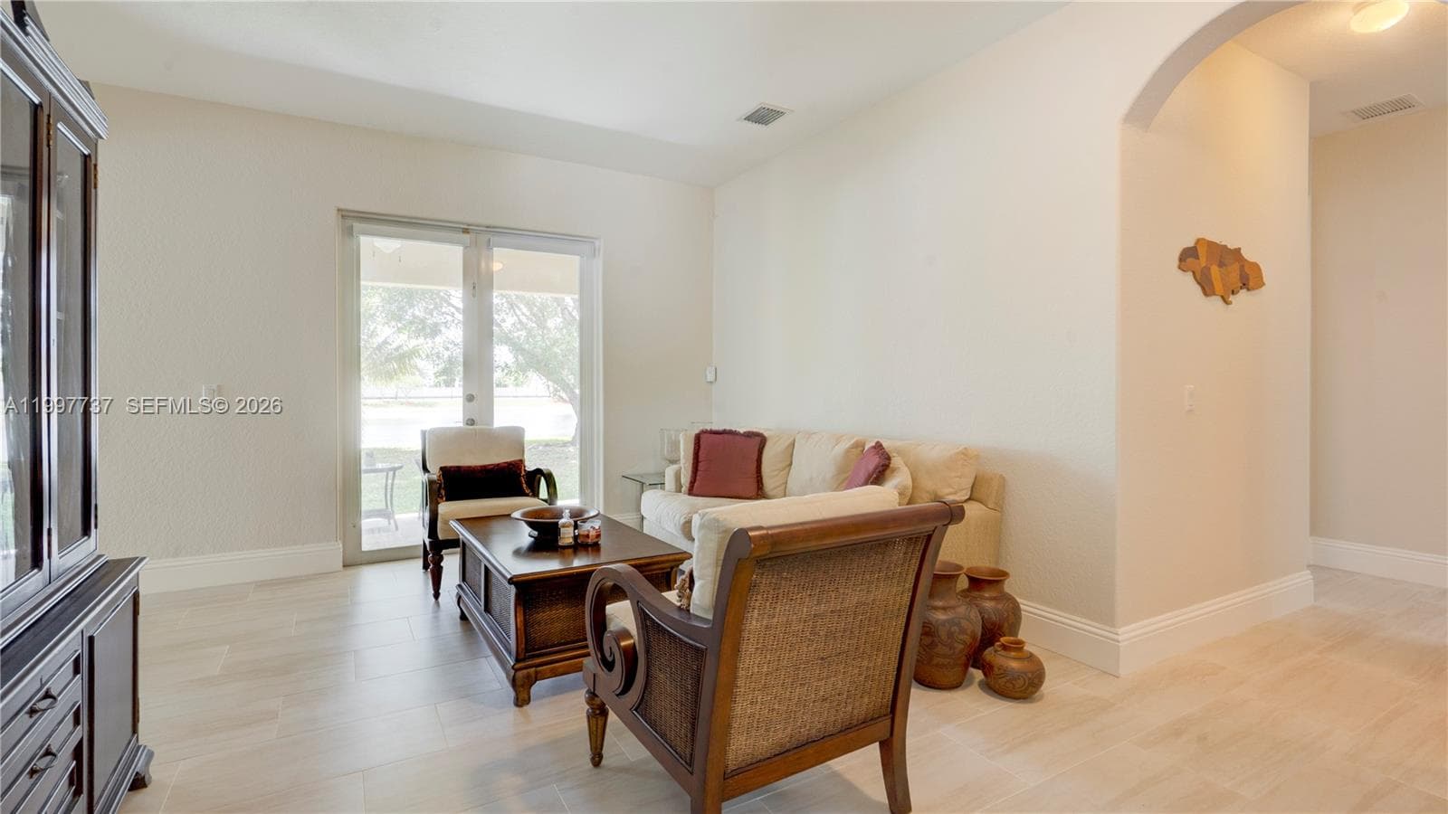 16252 SW 42nd Ter, Miami FL 33185 — 20