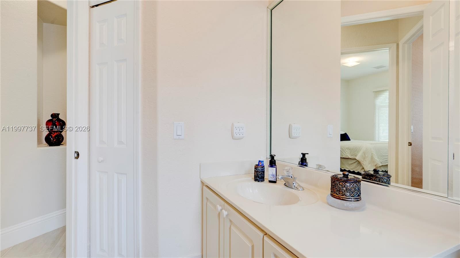 16252 SW 42nd Ter, Miami FL 33185 — 38