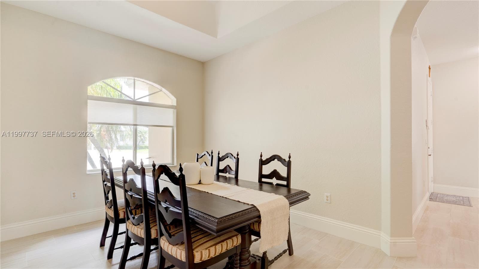 16252 SW 42nd Ter, Miami FL 33185 — 21